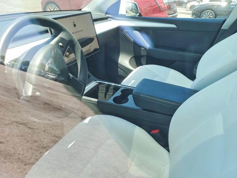 2023 TESLA MODEL Y 8