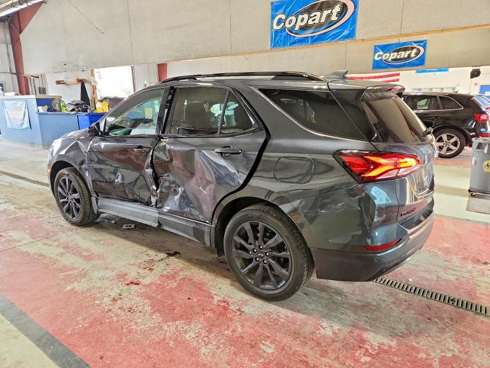2022 CHEVROLET EQUINOX RS 2