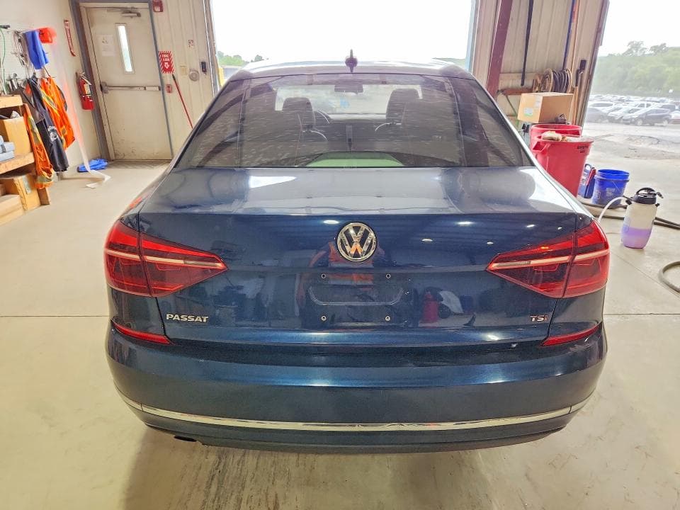 2019 VOLKSWAGEN PASSAT WOLFSBURG 6