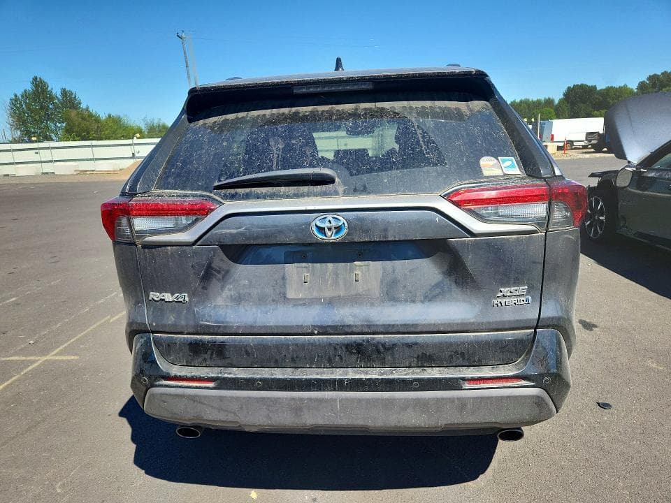 2020 TOYOTA RAV4 XSE 6