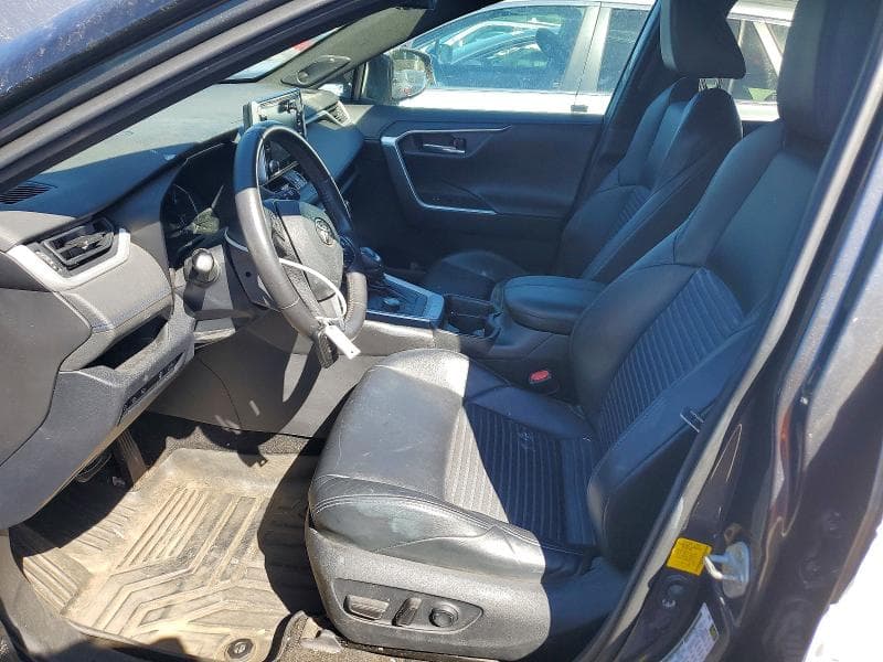 2020 TOYOTA RAV4 XSE 7
