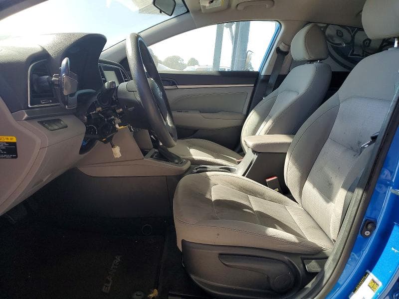 2017 HYUNDAI ELANTRA SE 7