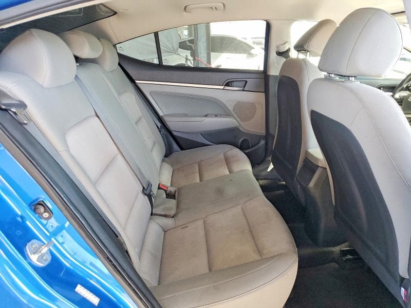 2017 HYUNDAI ELANTRA SE 10