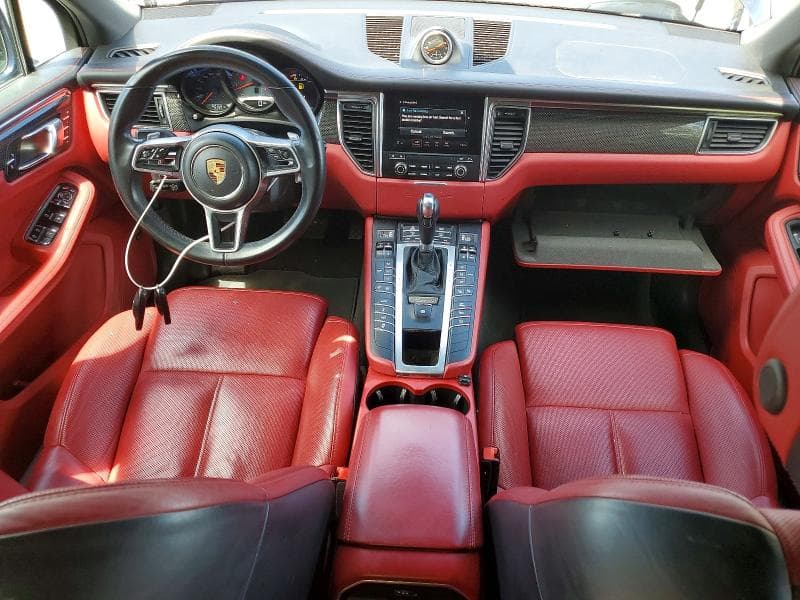 2017 PORSCHE MACAN S 8