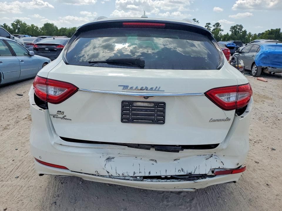 2017 MASERATI LEVANTE LUXURY 6