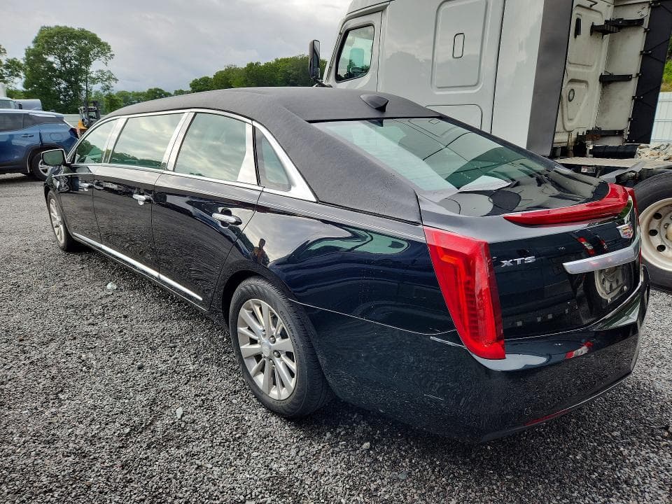 2017 CADILLAC XTS LIMOUSINE 2