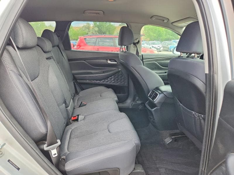 2019 HYUNDAI SANTA FE SE 11