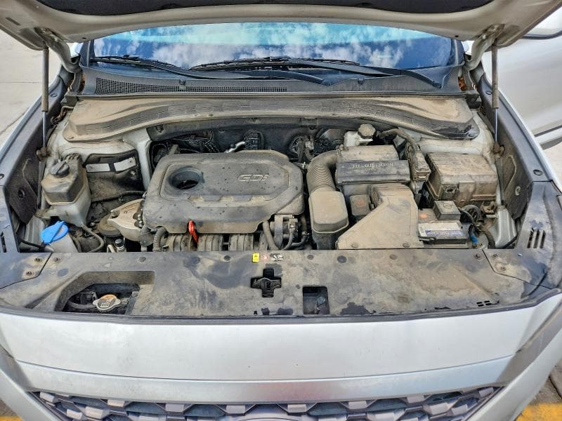 2019 HYUNDAI SANTA FE SE 12