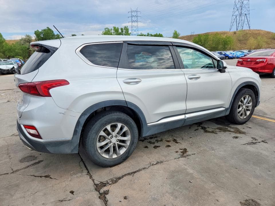 2019 HYUNDAI SANTA FE SE 3