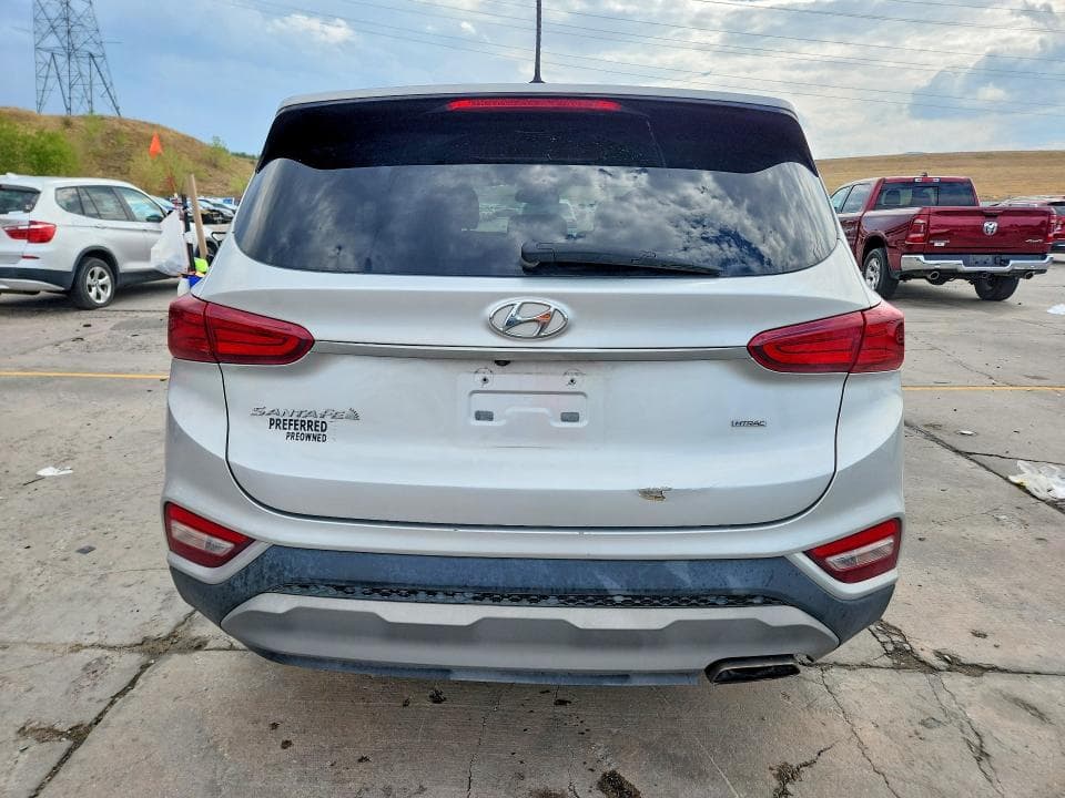 2019 HYUNDAI SANTA FE SE 6