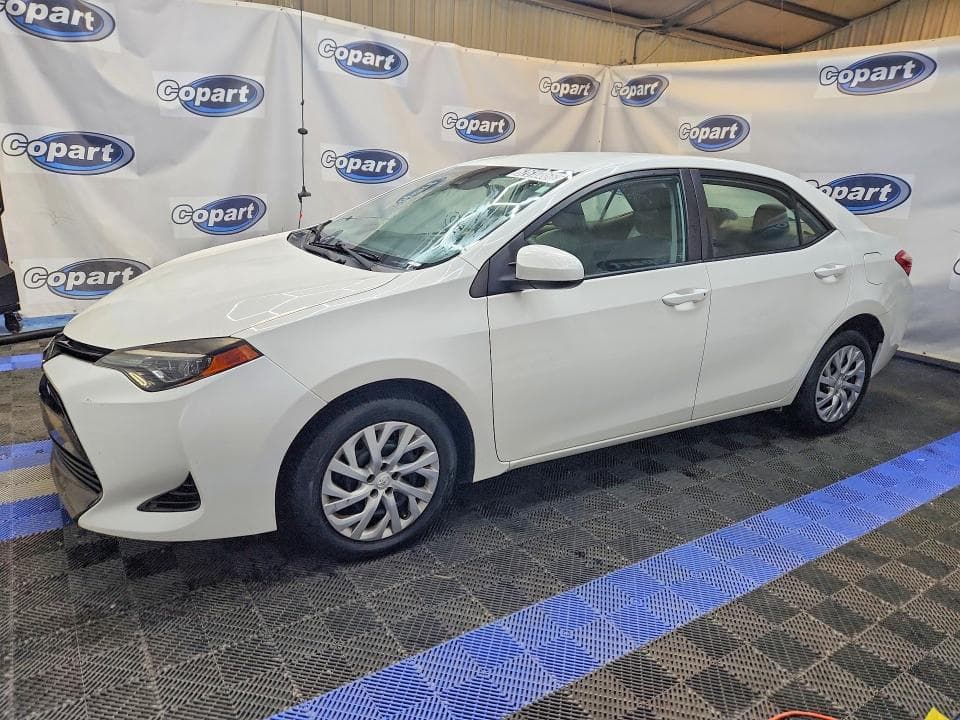 2018 TOYOTA COROLLA LE - 1
