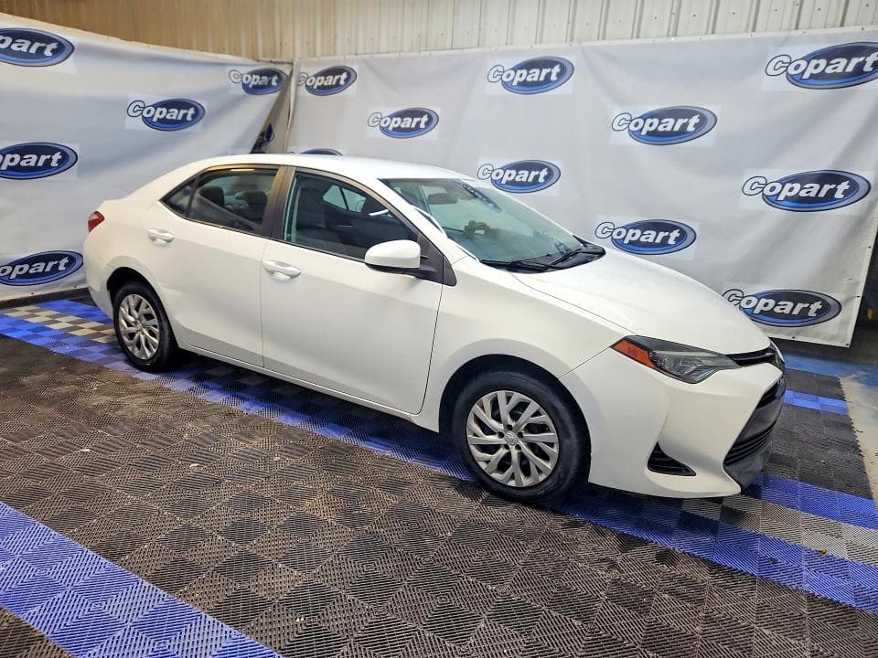 2018 TOYOTA COROLLA LE 4