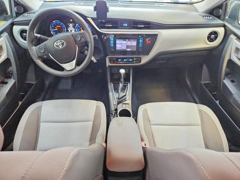 2018 TOYOTA COROLLA LE 8