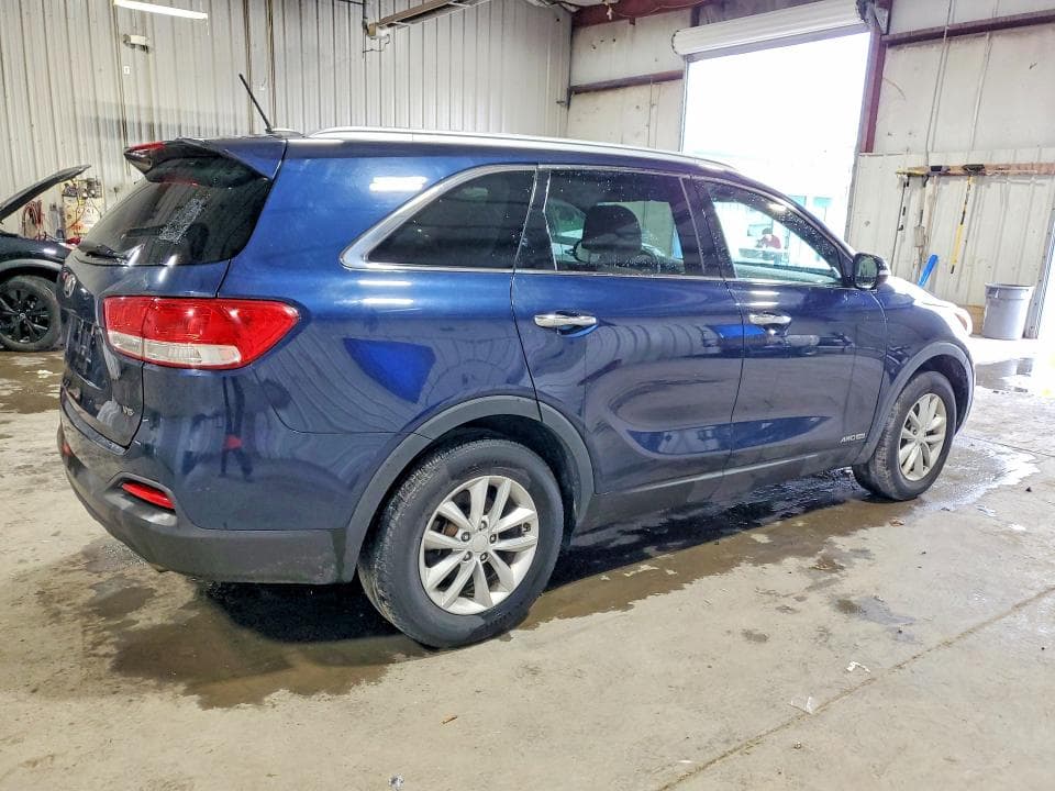 2017 KIA SORENTO LX V6 3