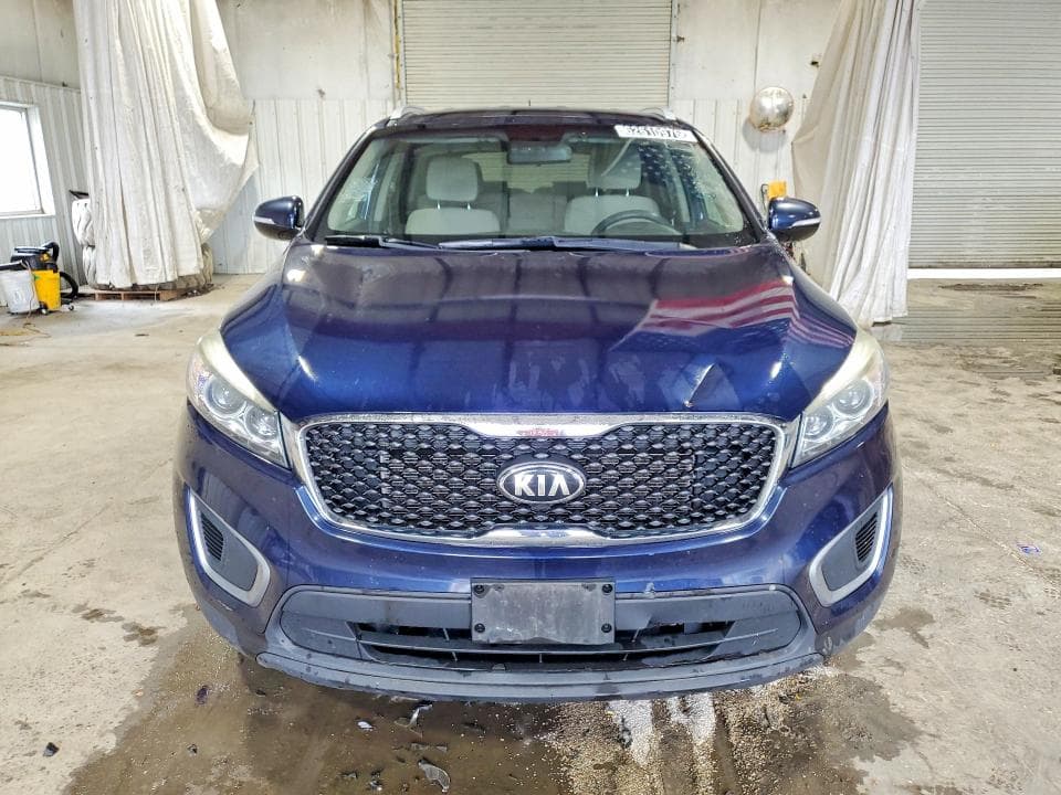 2017 KIA SORENTO LX V6 5