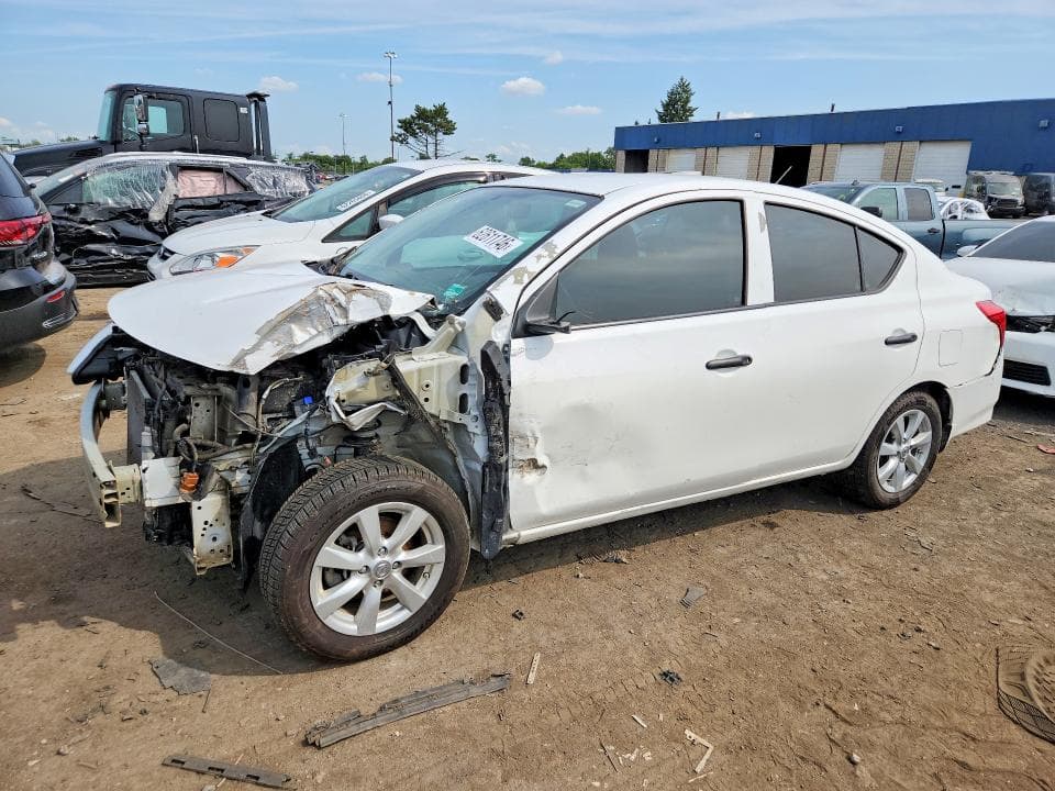 2019 NISSAN VERSA S - 1