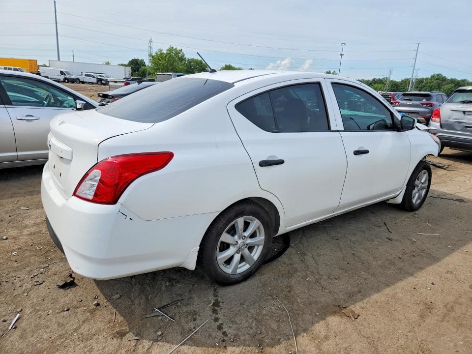 2019 NISSAN VERSA S 3