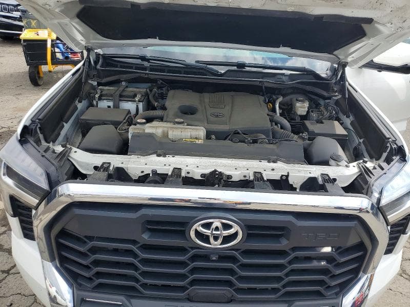 2023 TOYOTA TUNDRA SR5 11