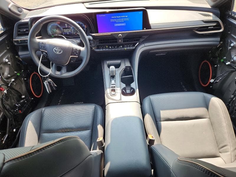 2023 TOYOTA CROWN LIMITED LIMITED 8