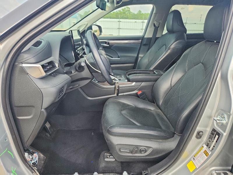 2021 TOYOTA HIGHLANDER HYBRID PLATINUM 7