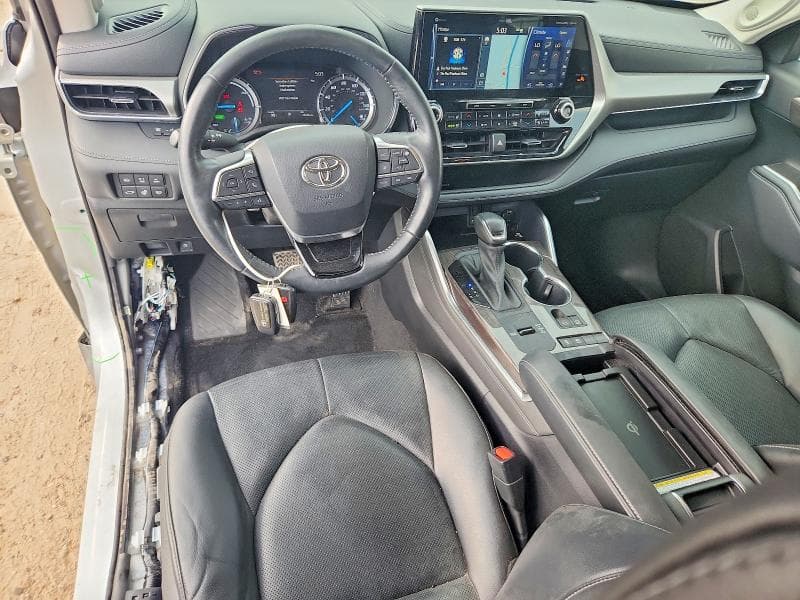 2021 TOYOTA HIGHLANDER HYBRID PLATINUM 8