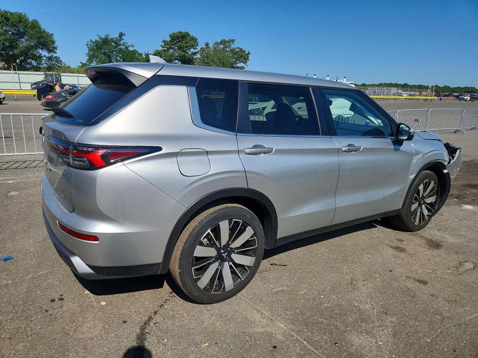 2025 MITSUBISHI OUTLANDER SE 3