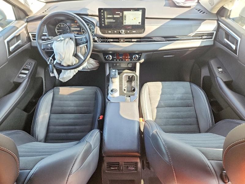 2025 MITSUBISHI OUTLANDER SE 8