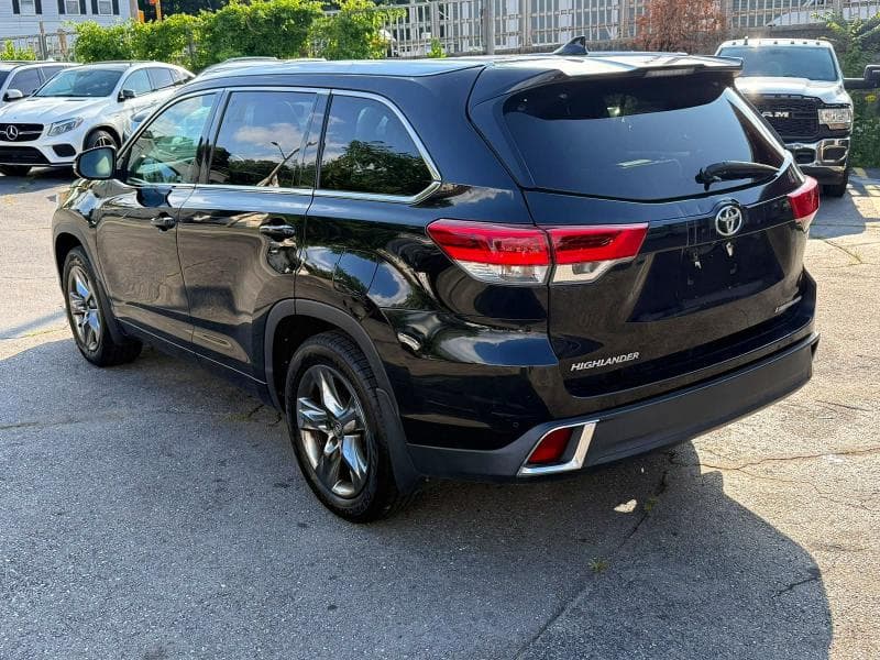 2019 TOYOTA HIGHLANDER LIMITED PLATINUM 2