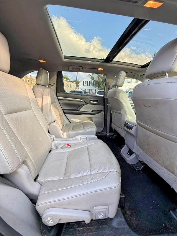 2019 TOYOTA HIGHLANDER LIMITED PLATINUM 5
