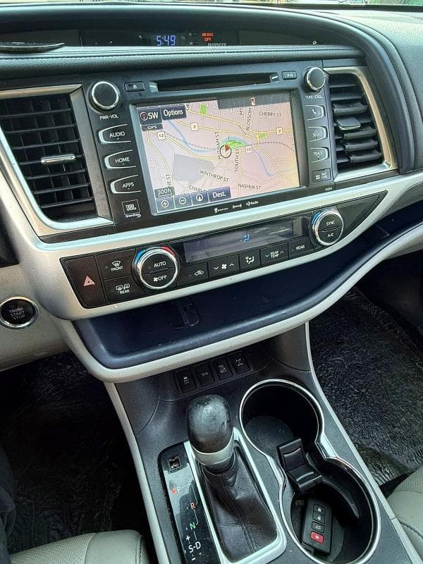 2019 TOYOTA HIGHLANDER LIMITED PLATINUM 6