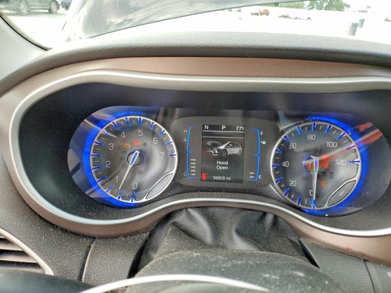 2017 CHRYSLER PACIFICA TOURING 9