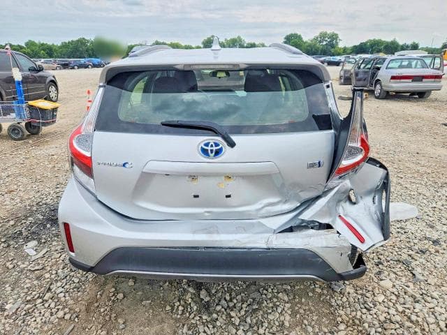 2019 TOYOTA PRIUS C L 6