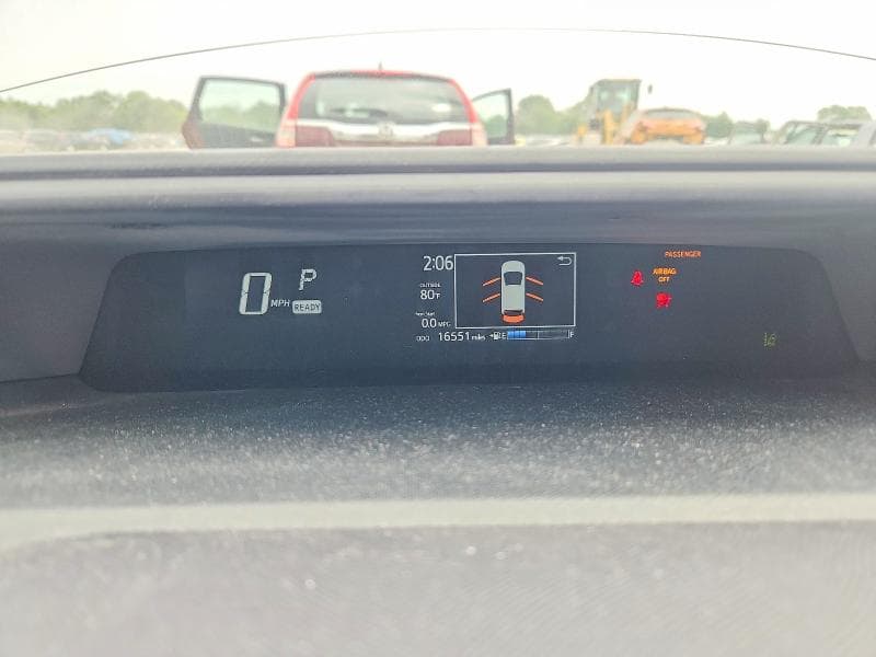 2019 TOYOTA PRIUS C L 9