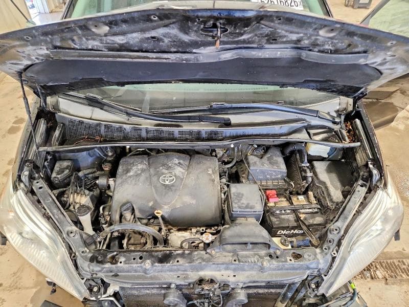 2018 TOYOTA SIENNA XLE 8-PASSENGER 11