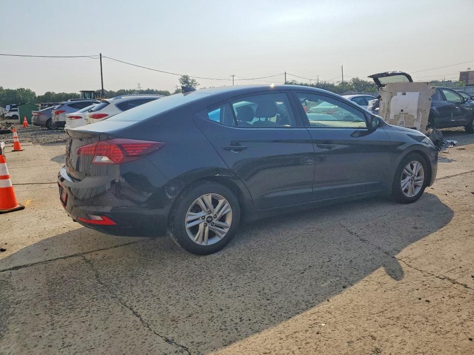 2020 HYUNDAI ELANTRA SEL 3