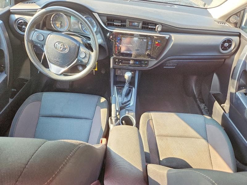 2019 TOYOTA COROLLA LE 8