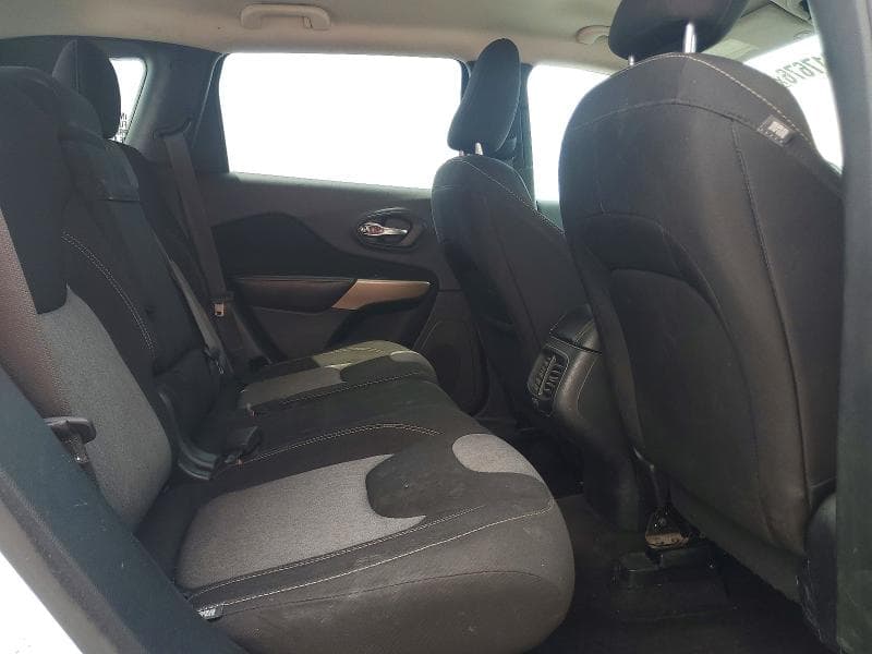 2018 JEEP CHEROKEE LATITUDE 11