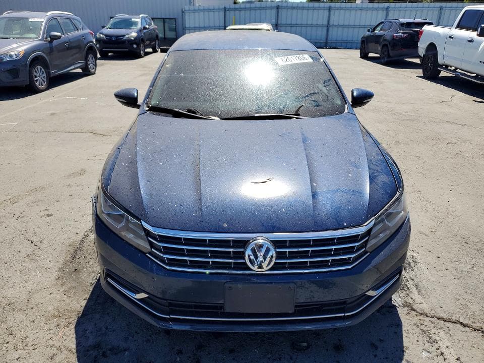 2018 VOLKSWAGEN PASSAT S 5