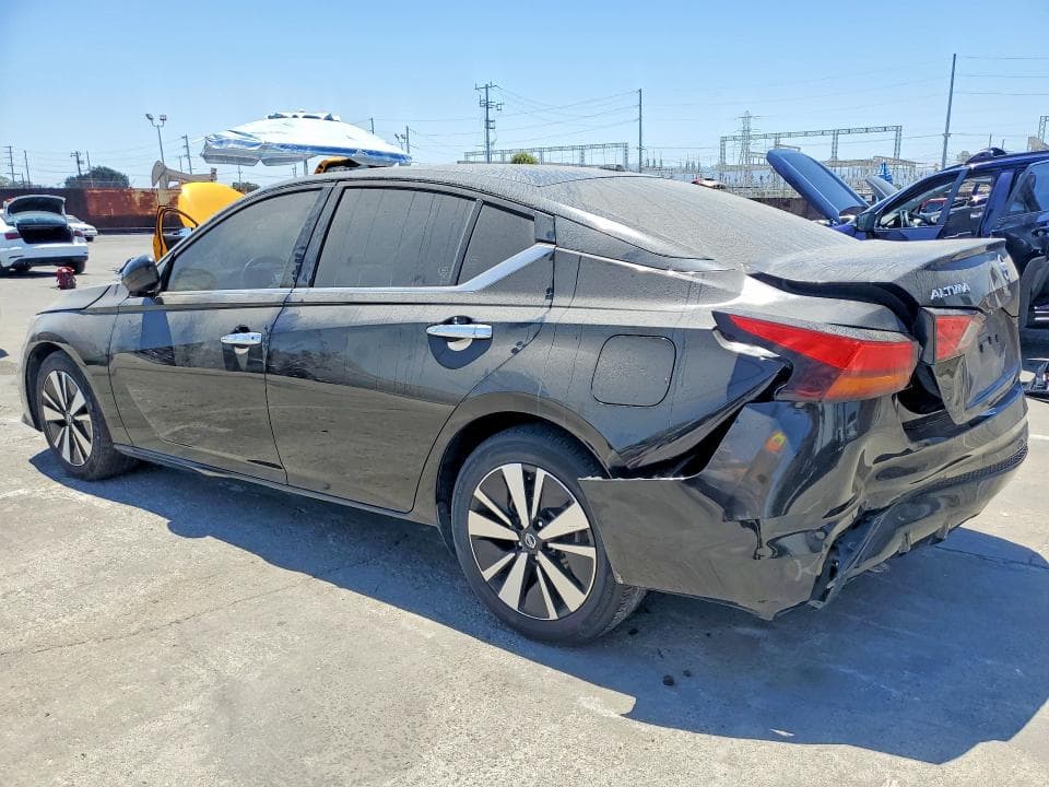 2021 NISSAN ALTIMA SV 2