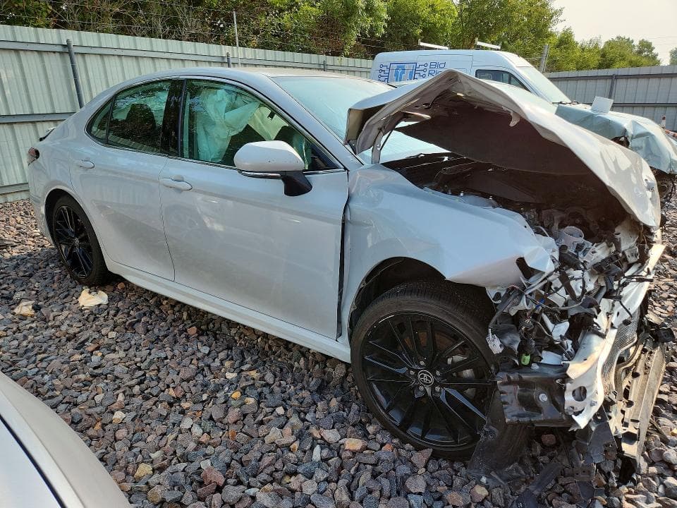 2024 TOYOTA CAMRY XSE 4