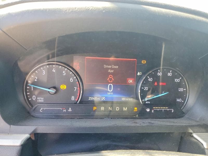 2020 FORD EXPLORER XLT 9