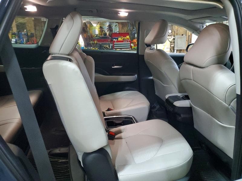 2026 TOYOTA GRAND HIGHLANDER XLE 11