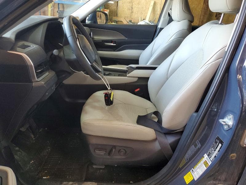 2026 TOYOTA GRAND HIGHLANDER XLE 7