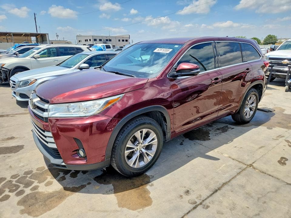 2017 TOYOTA HIGHLANDER LE PLUS - 1