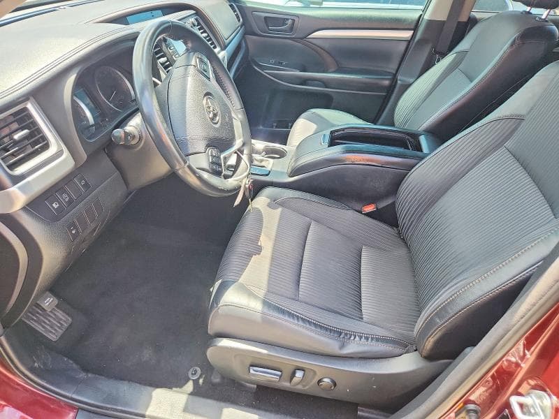 2017 TOYOTA HIGHLANDER LE PLUS 7