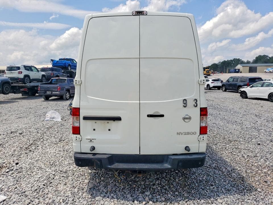 2018 NISSAN NV 2500 HD SV 6