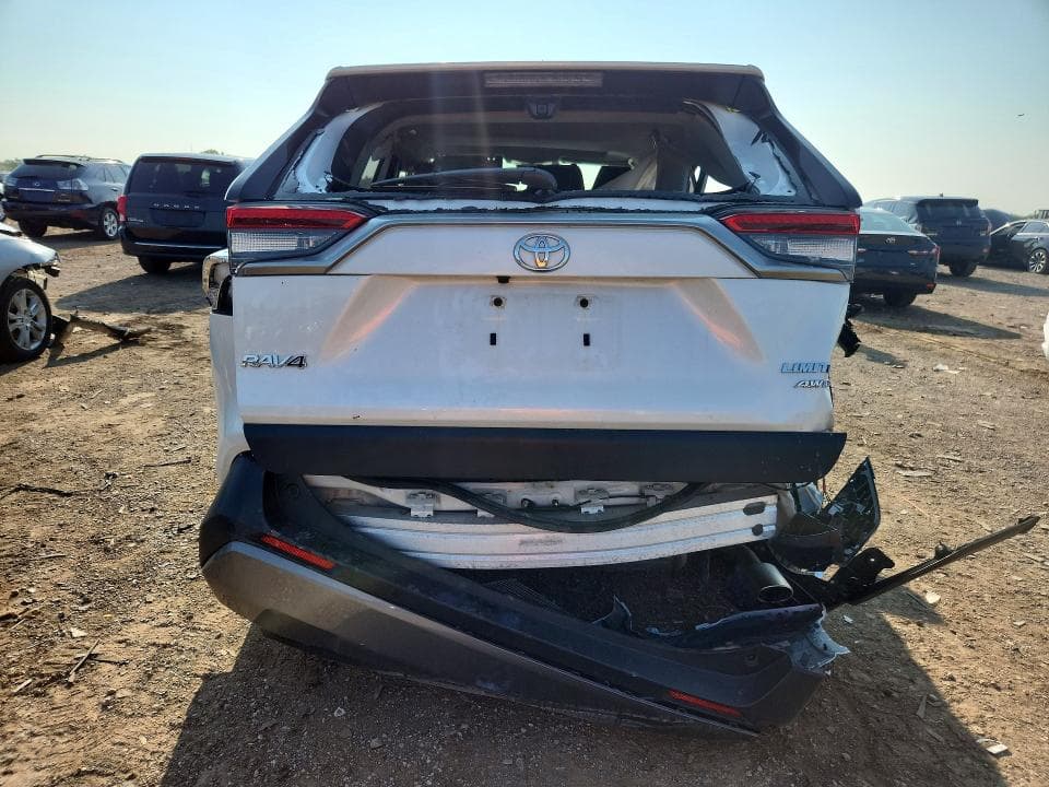 2020 TOYOTA RAV4 LIMITED 6