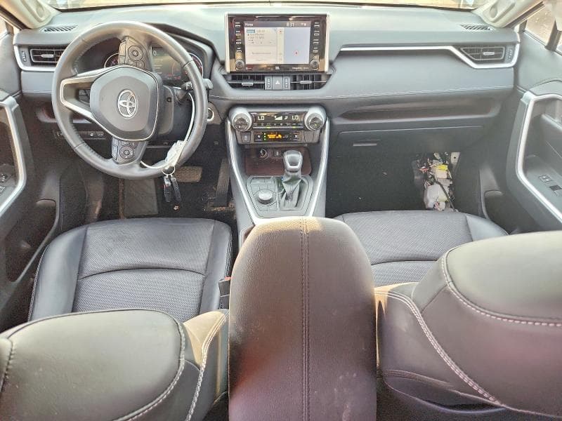 2020 TOYOTA RAV4 LIMITED 8