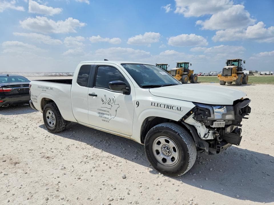 2024 NISSAN FRONTIER S 4