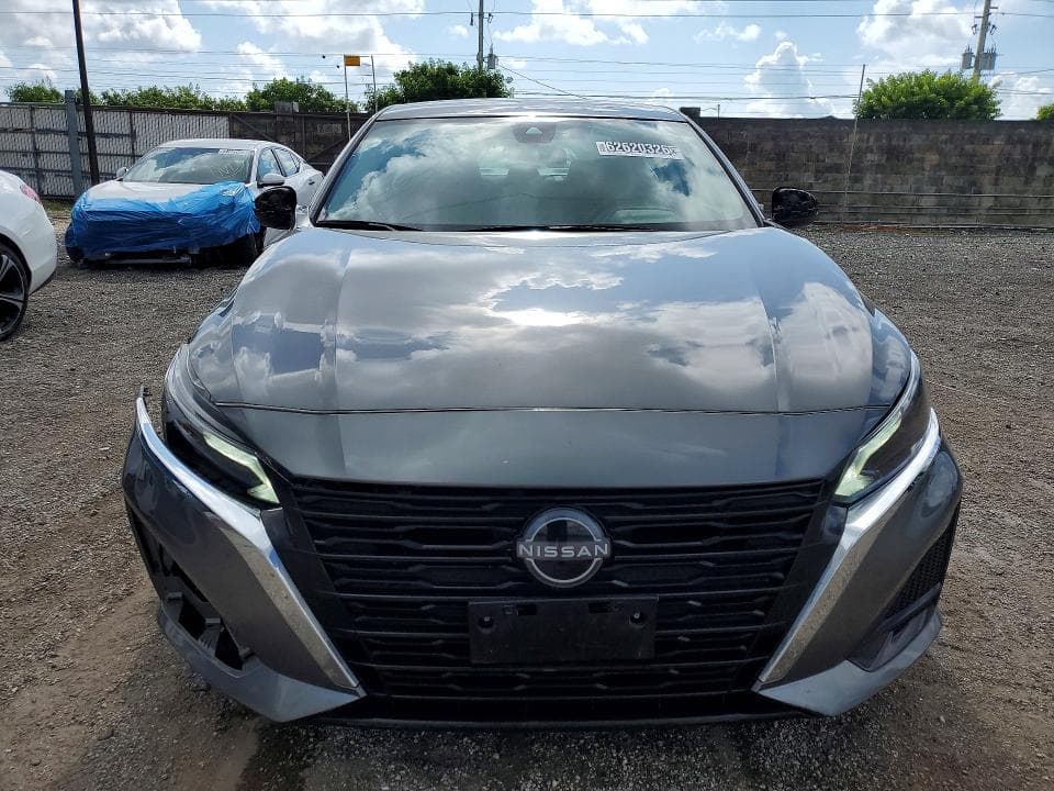 2025 NISSAN ALTIMA SV 5